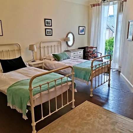 5 Grande Rue Bed & Breakfast