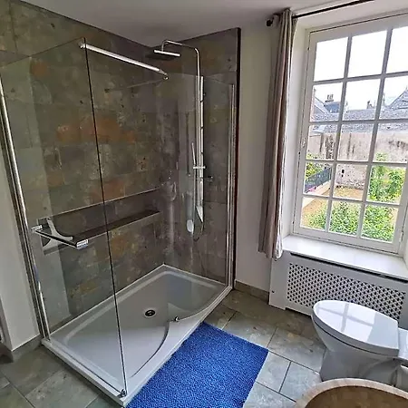 5 Grande Rue Bed & Breakfast Le Lude