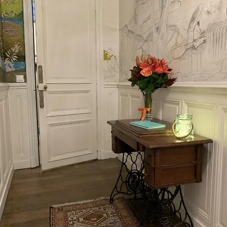 5 Grande Rue Frühstückspension 4*